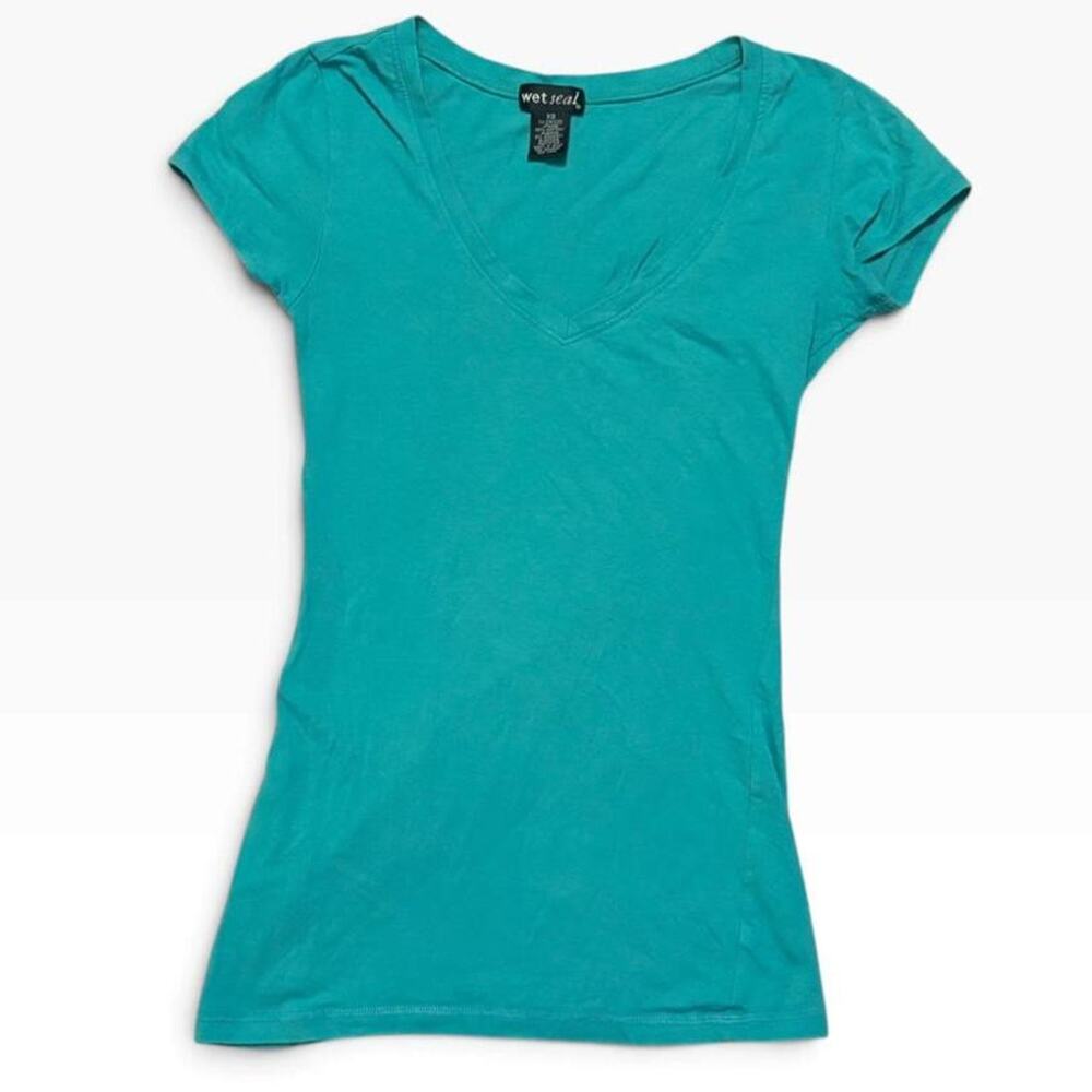 Wet Seal Y2K V-Neck T-shirt